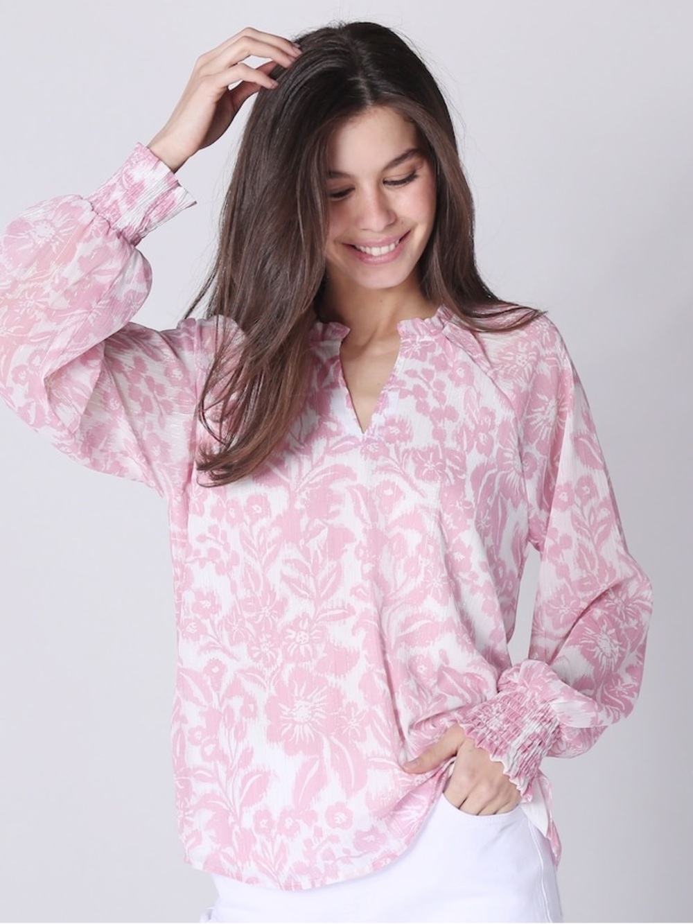 Parker & Rowe Pink Floral V-Neck Blouse XL Metallic Smocked Cuffs Lined NEW